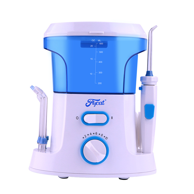 100 - 240V 카운터 톱 워터 플러서 600ml 1.2kg 무게 구강 관리에 적합합니다