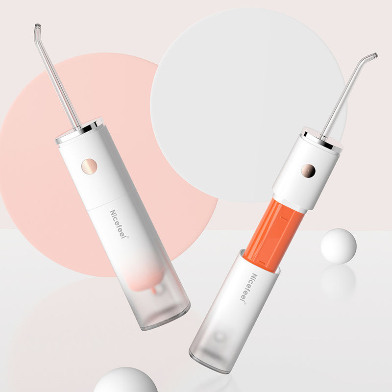4개의 분사구를 가진 휴대용 음 코드가 없는 물 Flosser 재충전용 깊은 청소